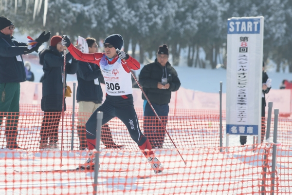 2024年第８回スペシャルオリンピックス日本冬季ナショナルゲーム雪上競技（アルペンスキー・スノーボード・クロスカントリースキー・スノーシューイング）に、選手団２８名を派遣しました。