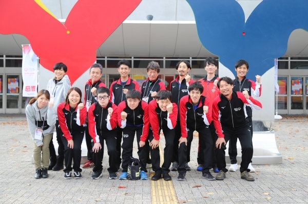 2023年第8回スペシャルオリンピックス日本冬季ナショナルゲーム（スペシャルオリンピックス2024長野）にユニファイドフロアボールに参加した長野チーム（信州　WALKING　BEARS）大健闘！Div 1で銀メダルに輝きました！