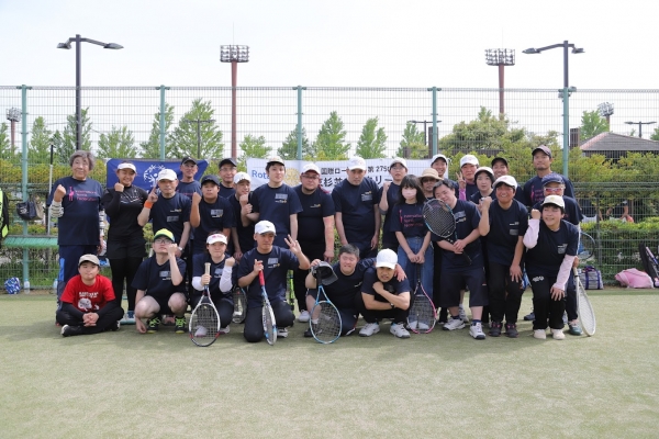 「軽井沢国際女子テニス大会2023」のイベント「スペシャルオリンピックスクリニック」にアスリートが参加しました。